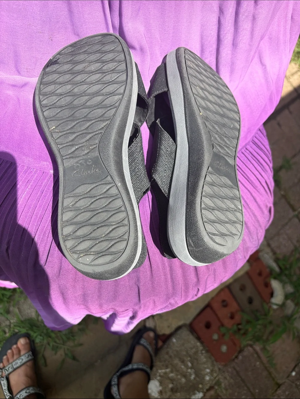 Clarks Black Crossover Sandals with Gray Footbed - Picture 8 of 11